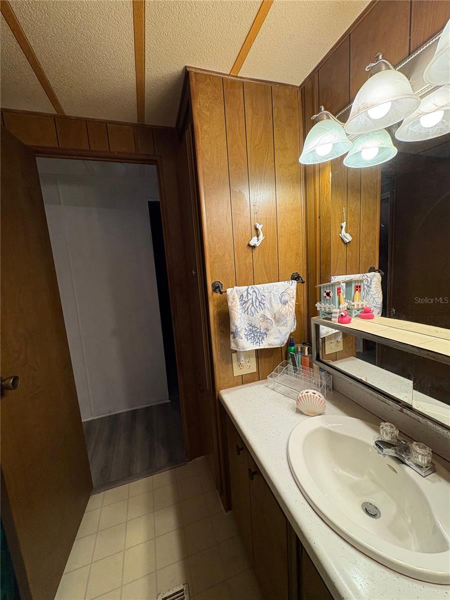 WESTWINDS VILLAGE CO-OP - Residential Lease