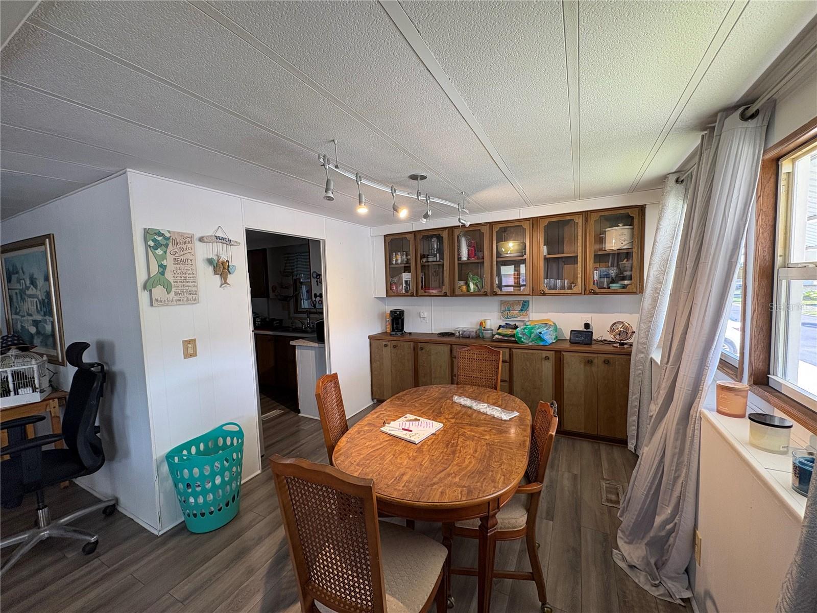 WESTWINDS VILLAGE CO-OP - Residential Lease