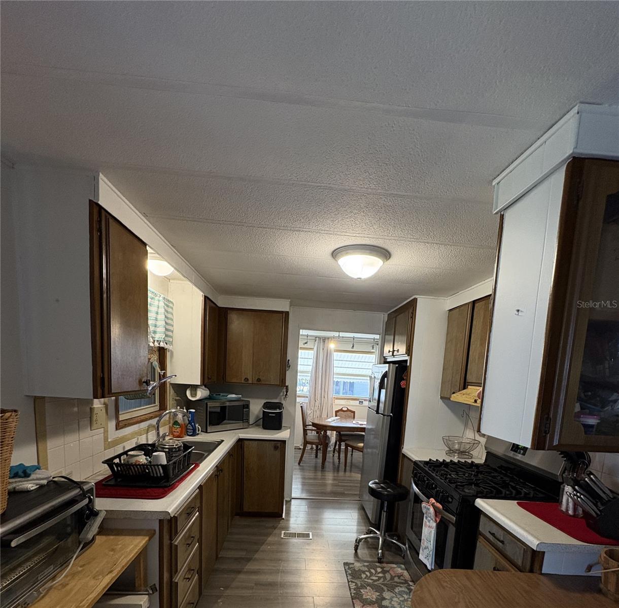 WESTWINDS VILLAGE CO-OP - Residential Lease