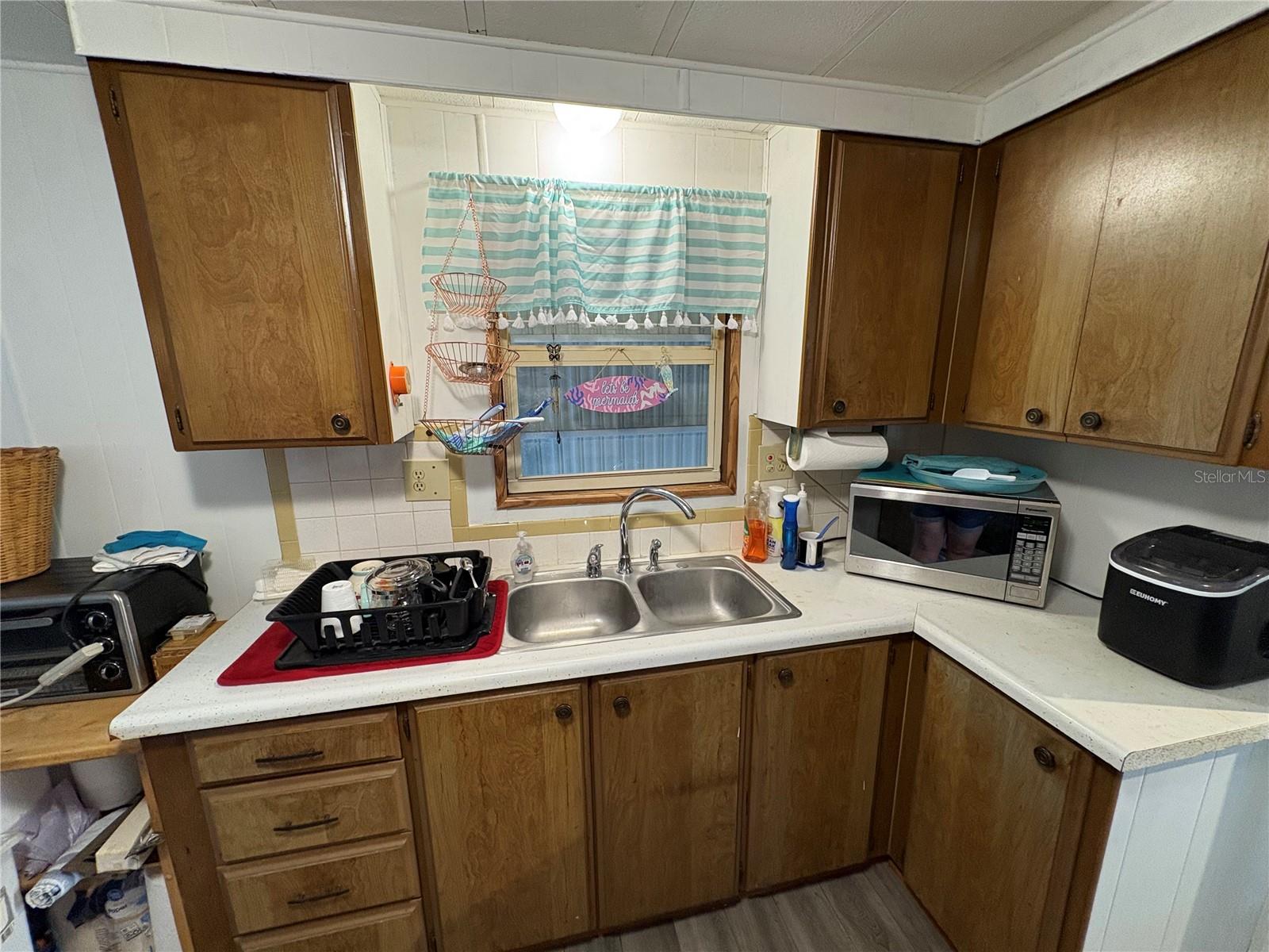 WESTWINDS VILLAGE CO-OP - Residential Lease