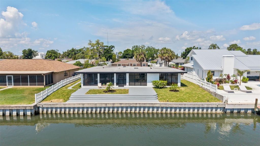 Photo of 3917 E Eden Roc Circle, Tampa, FL 33634 (MLS # TB8504490)