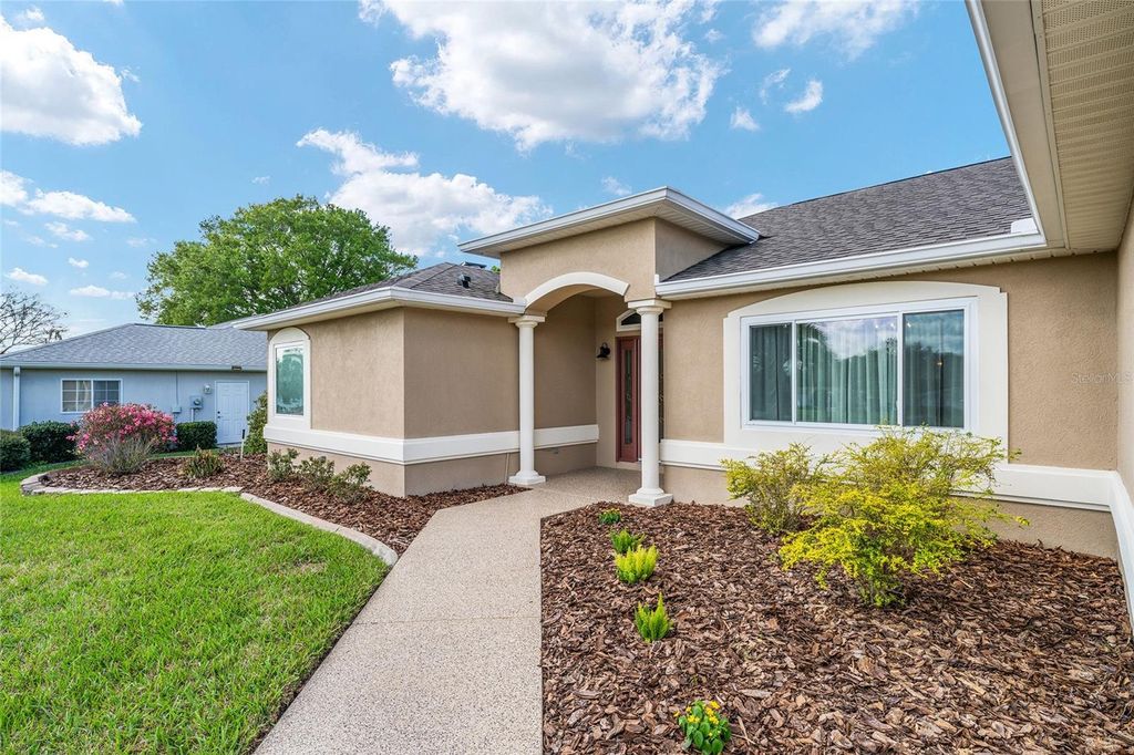 Photo of 9037 SE 136th Loop, Summerfield, FL 34491 (MLS # G5109404)