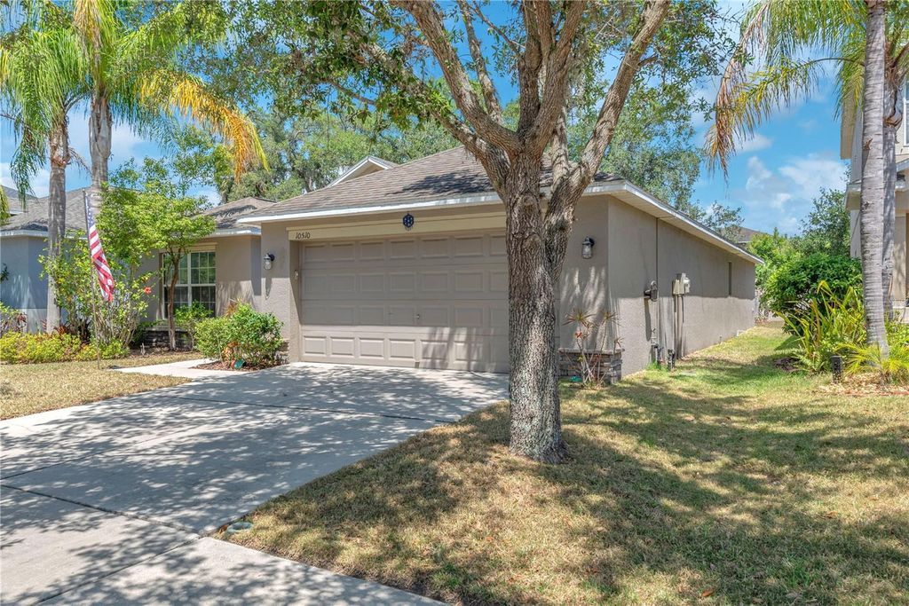 Photo of 10510 Summer Azure Drive, Riverview, FL 33578 (MLS # TB8502697)