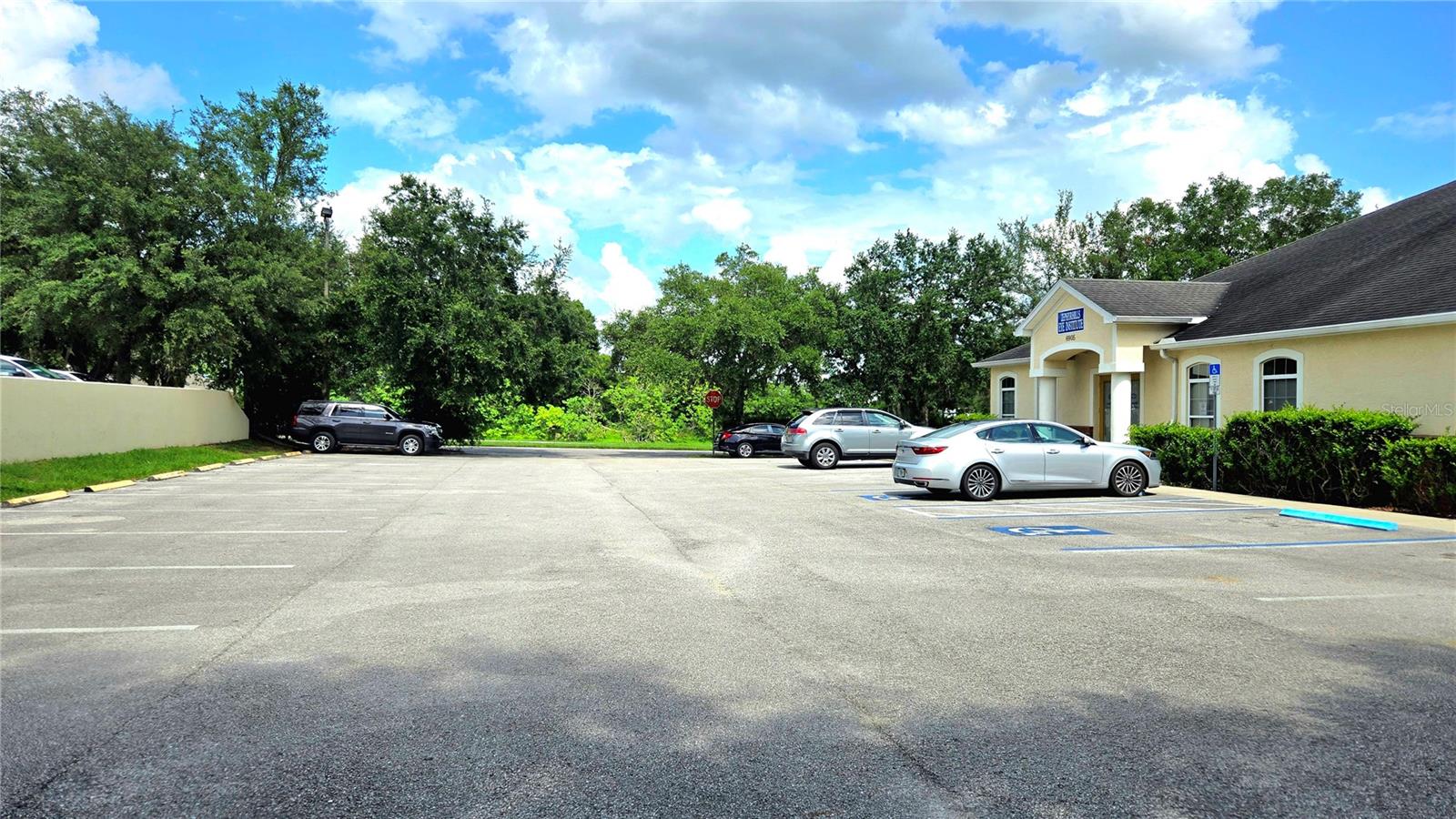 DAUGHTERY ROAD PROFESSIONAL CENTER 03 - Commercial Lease