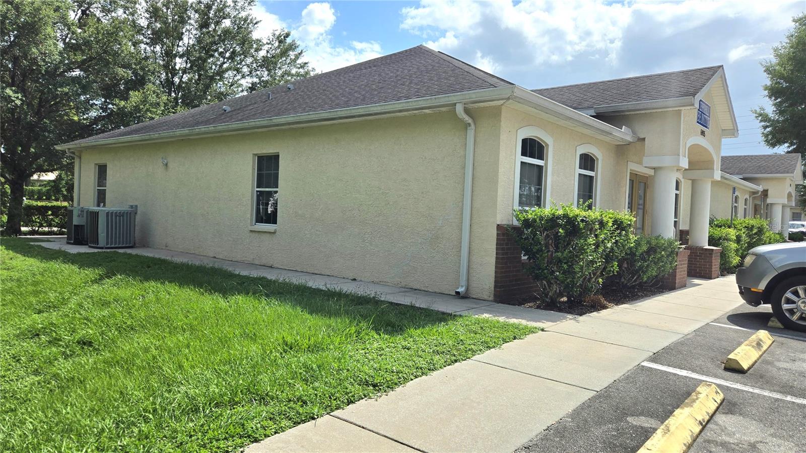 DAUGHTERY ROAD PROFESSIONAL CENTER 03 - Commercial Lease