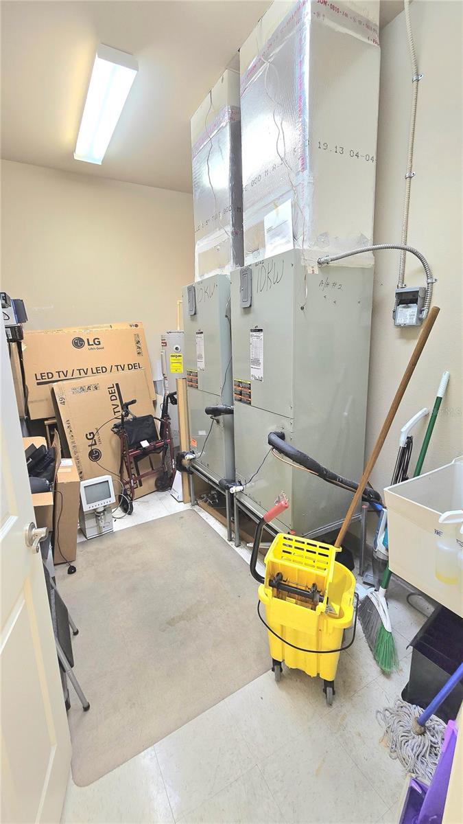 DAUGHTERY ROAD PROFESSIONAL CENTER 03 - Commercial Lease