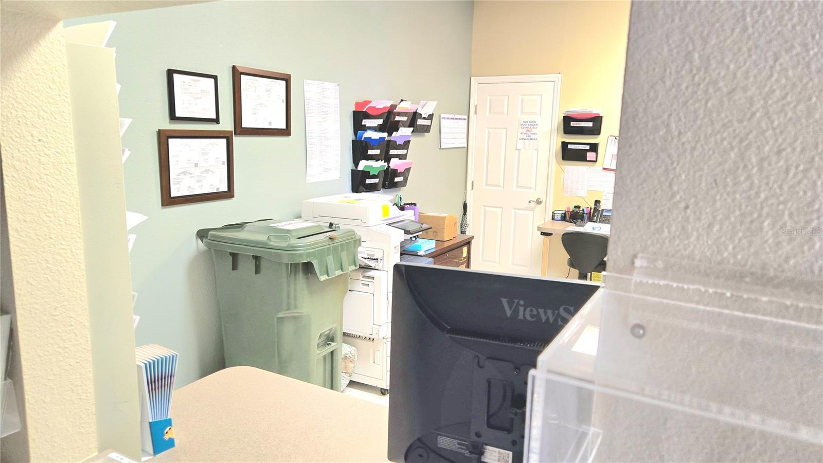 DAUGHTERY ROAD PROFESSIONAL CENTER 03 - Commercial Lease