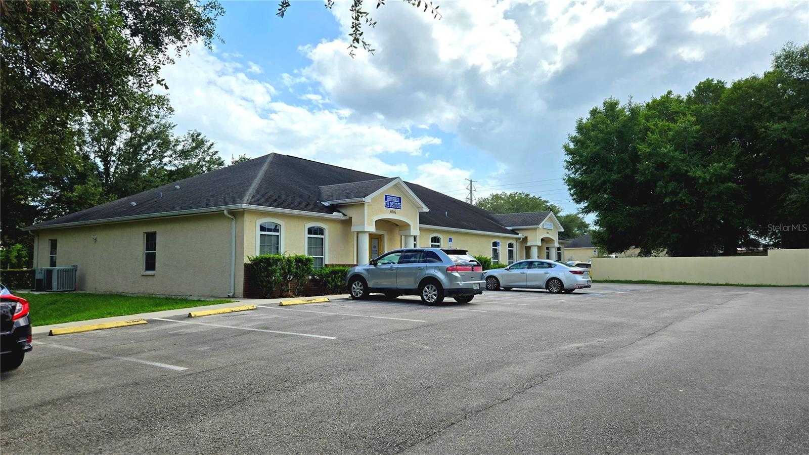 DAUGHTERY ROAD PROFESSIONAL CENTER 03 - Commercial Lease