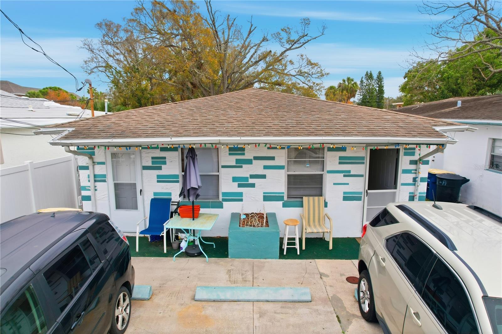 LINCOLN PLACE - Residential Income