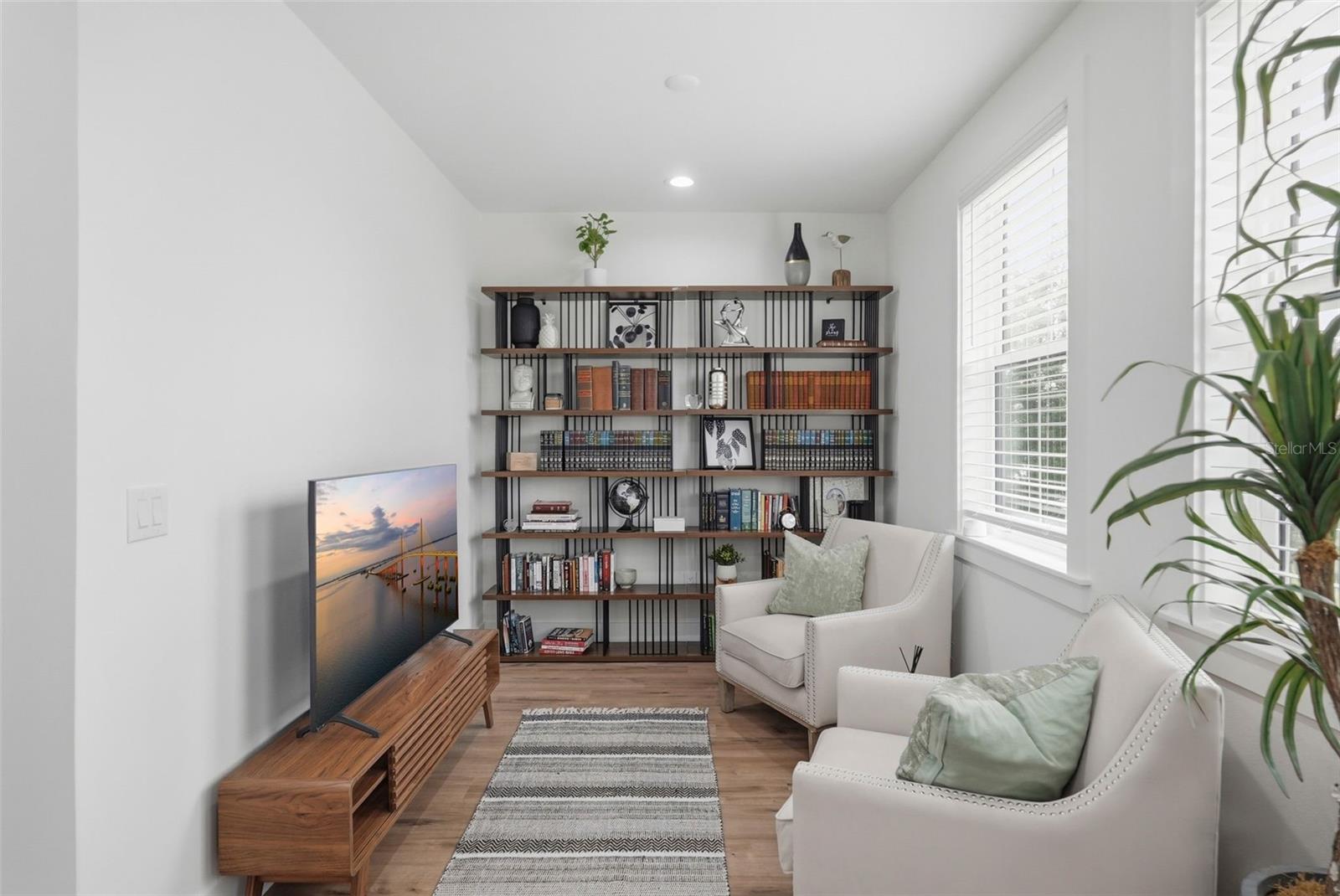 SHOREACRES CENTER - Residential