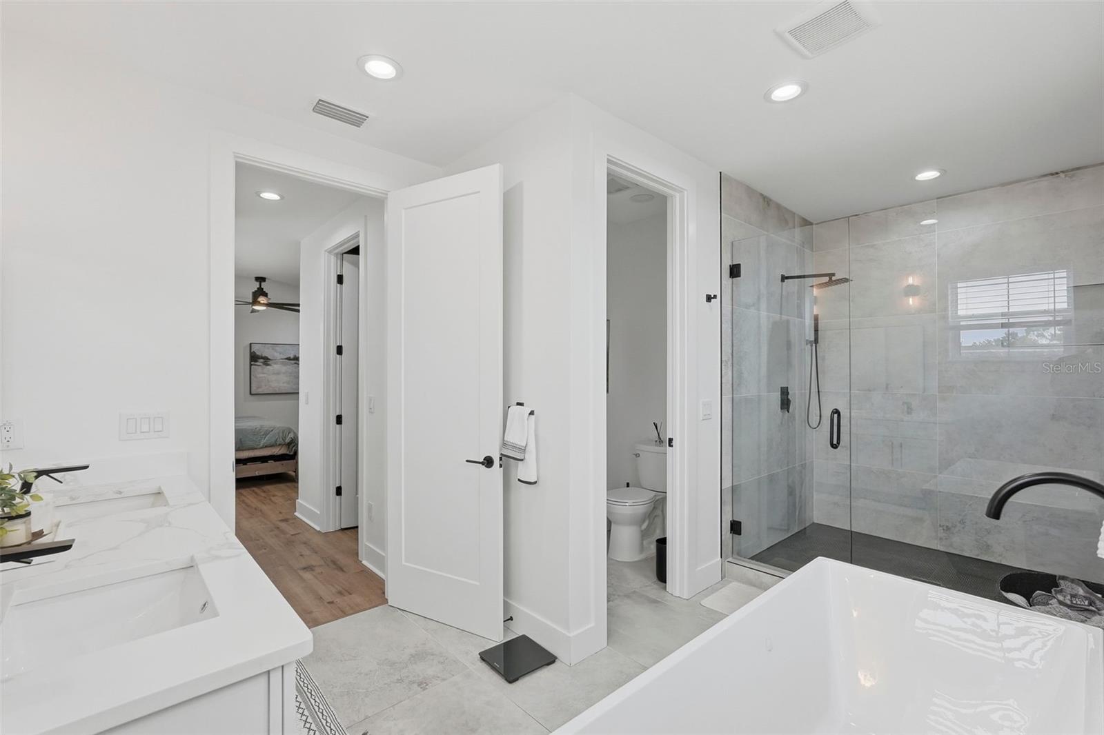 SHOREACRES CENTER - Residential