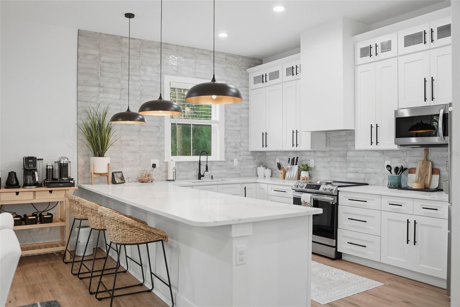 SHOREACRES CENTER - Residential