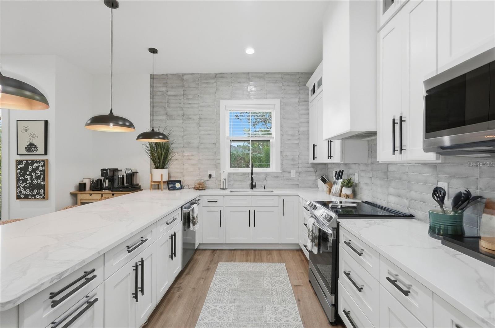 SHOREACRES CENTER - Residential