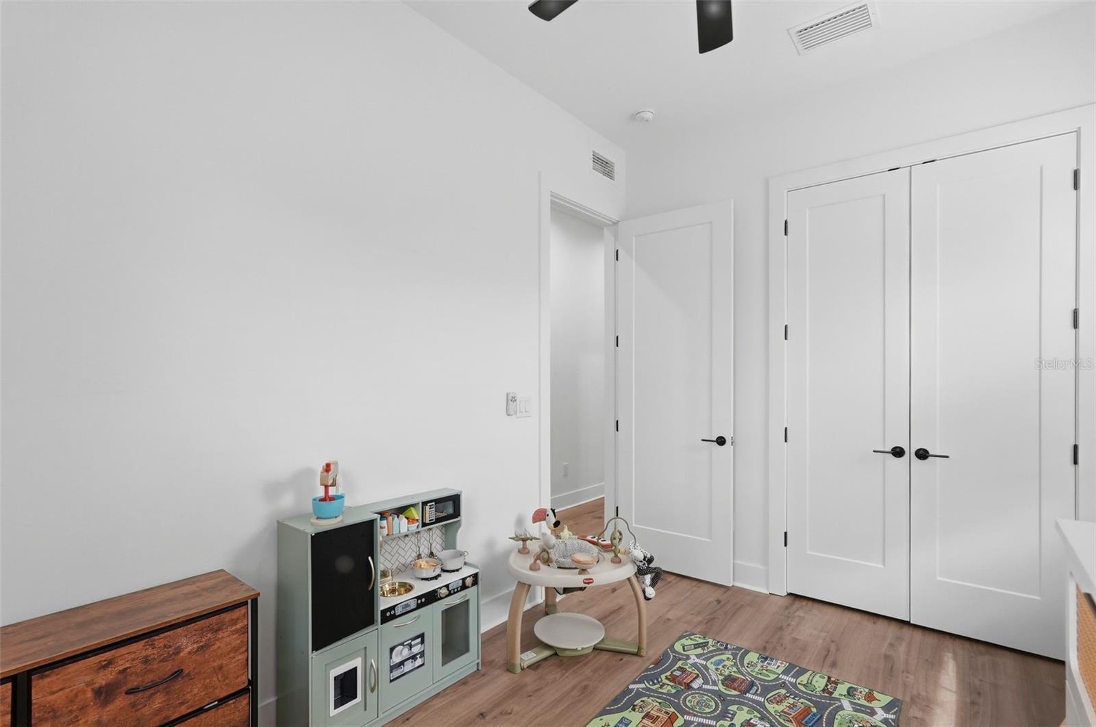 SHOREACRES CENTER - Residential