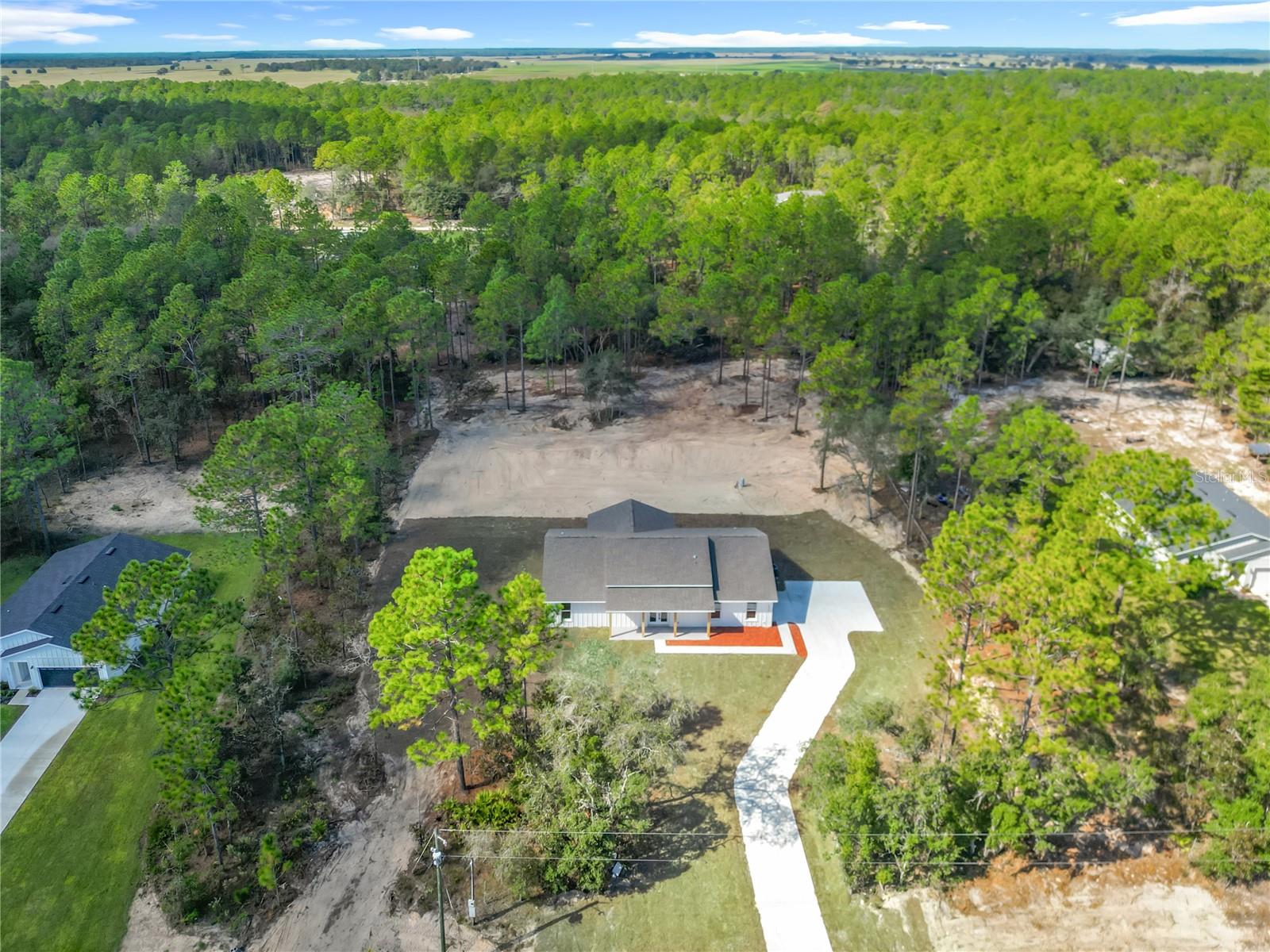 ROLLING HILLS 01 - Residential