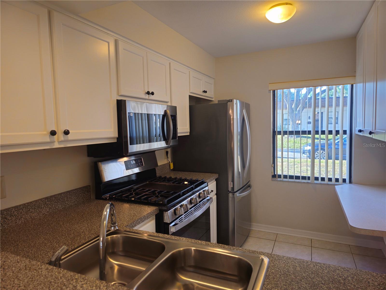 MISSION HILLS CONDO - Residential Lease