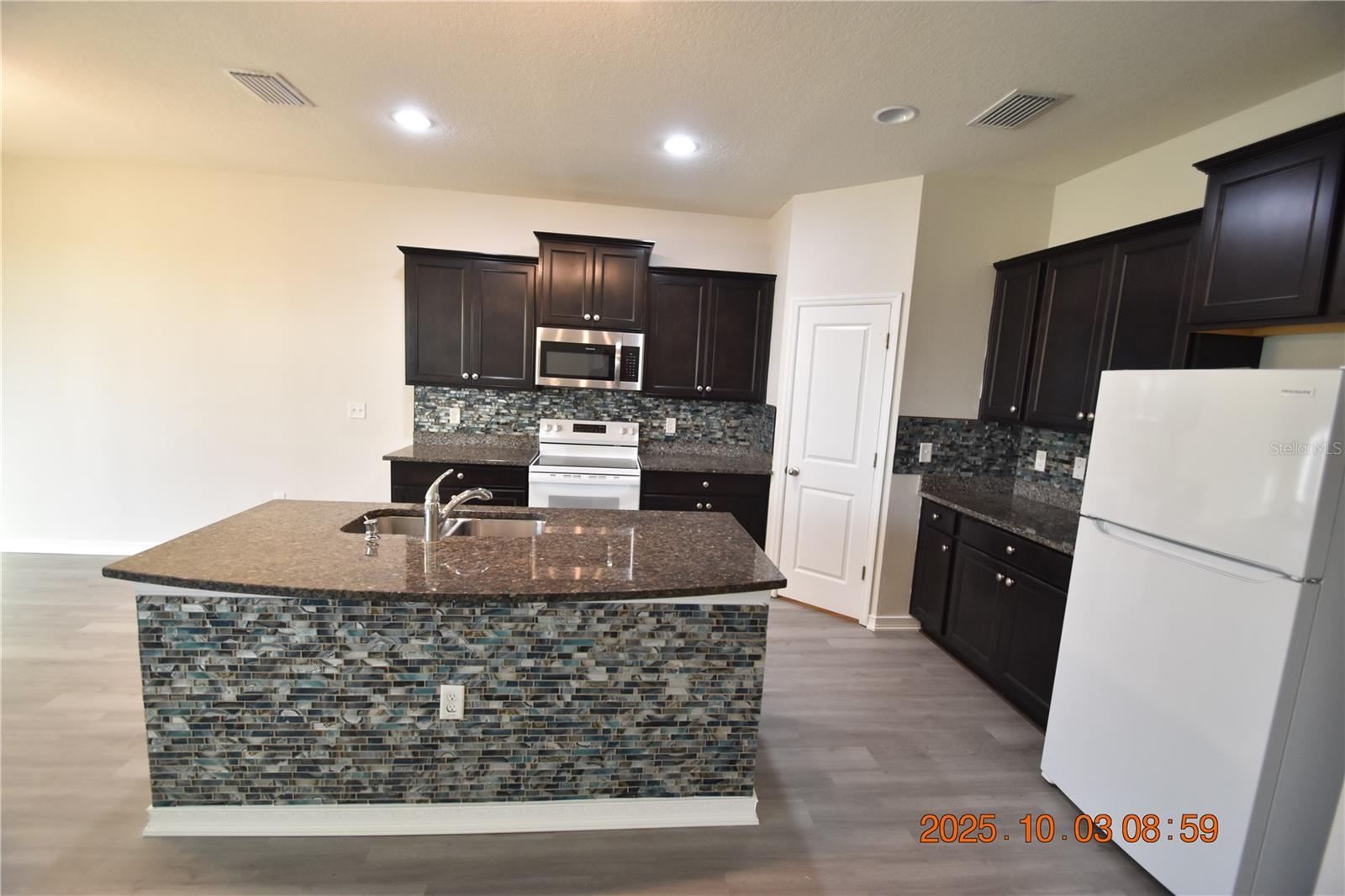 FOREST BROOKE PH 2A - Residential Lease
