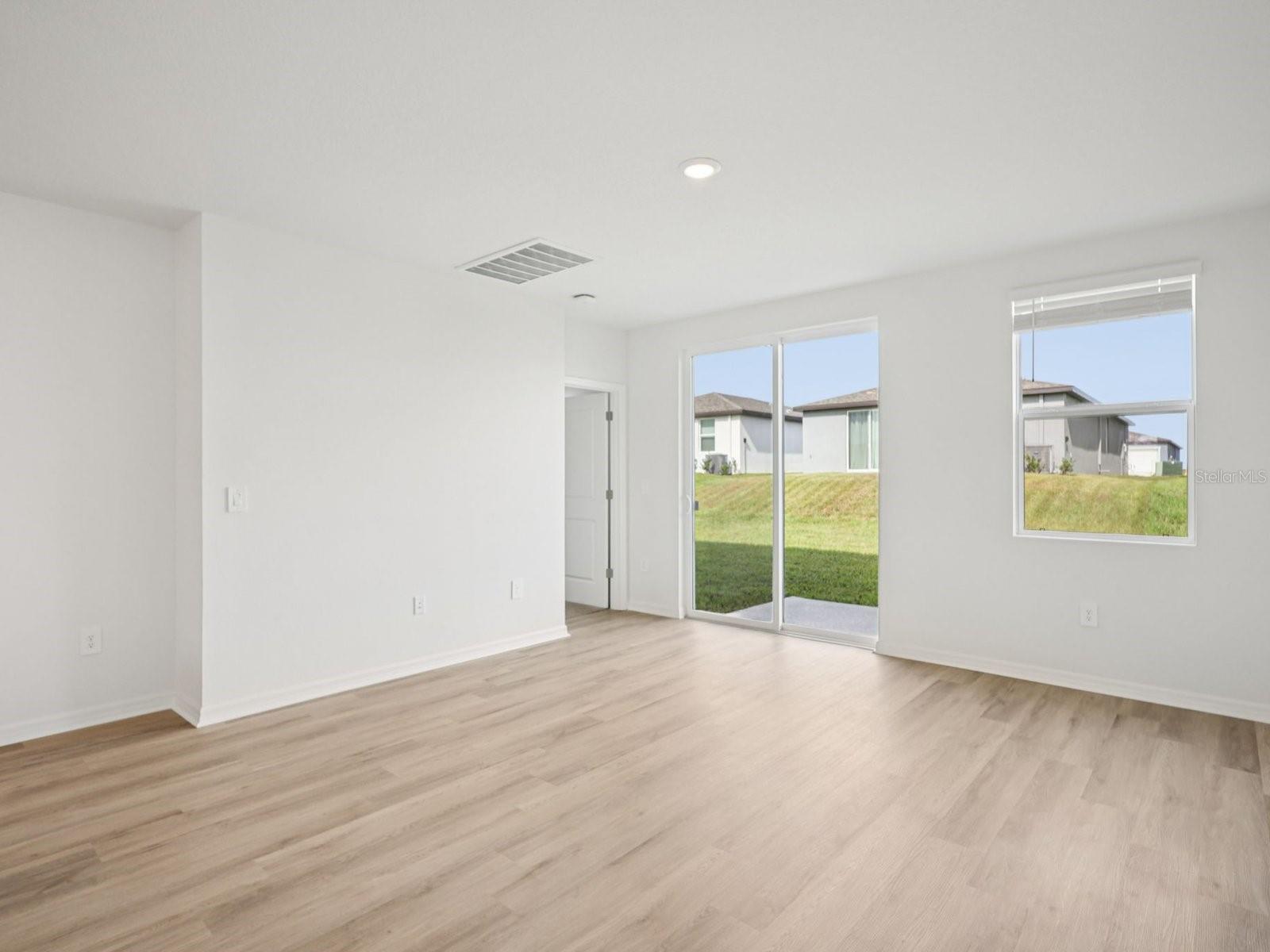 TWO RIVERS - Residential