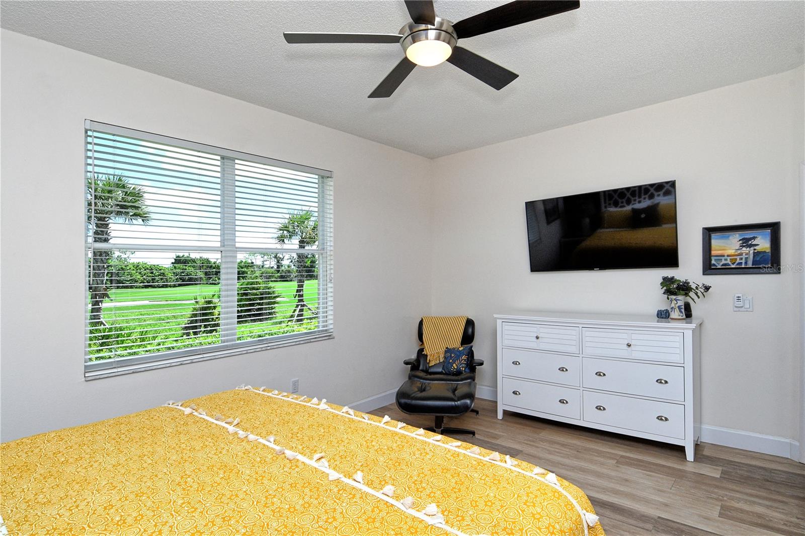 HERITAGE OAKS GOLF & COUNTRY CLUB - Residential