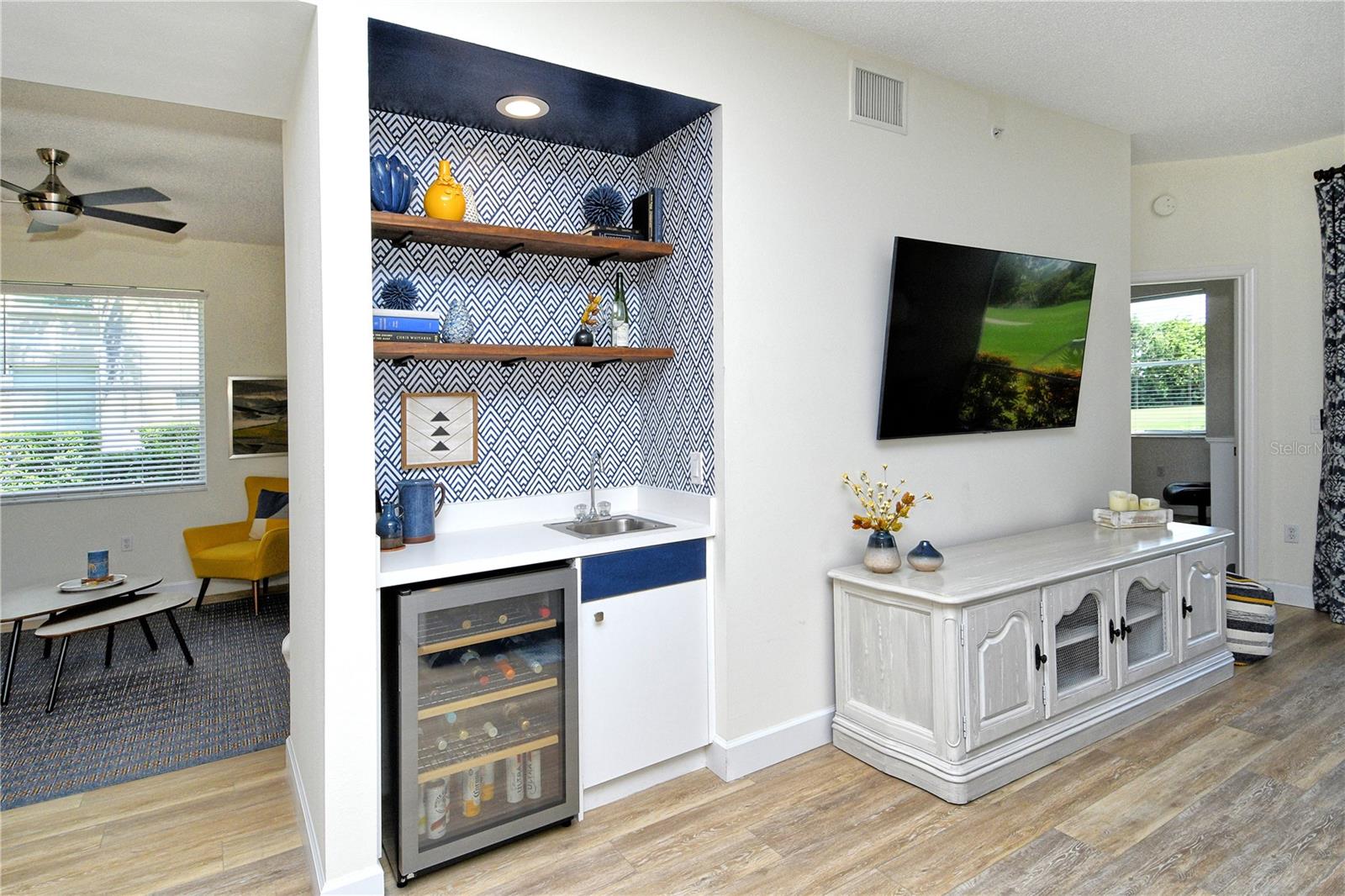 HERITAGE OAKS GOLF & COUNTRY CLUB - Residential