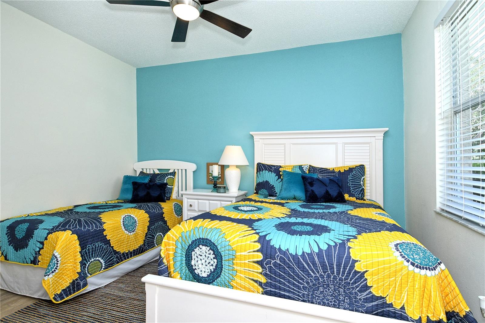 HERITAGE OAKS GOLF & COUNTRY CLUB - Residential