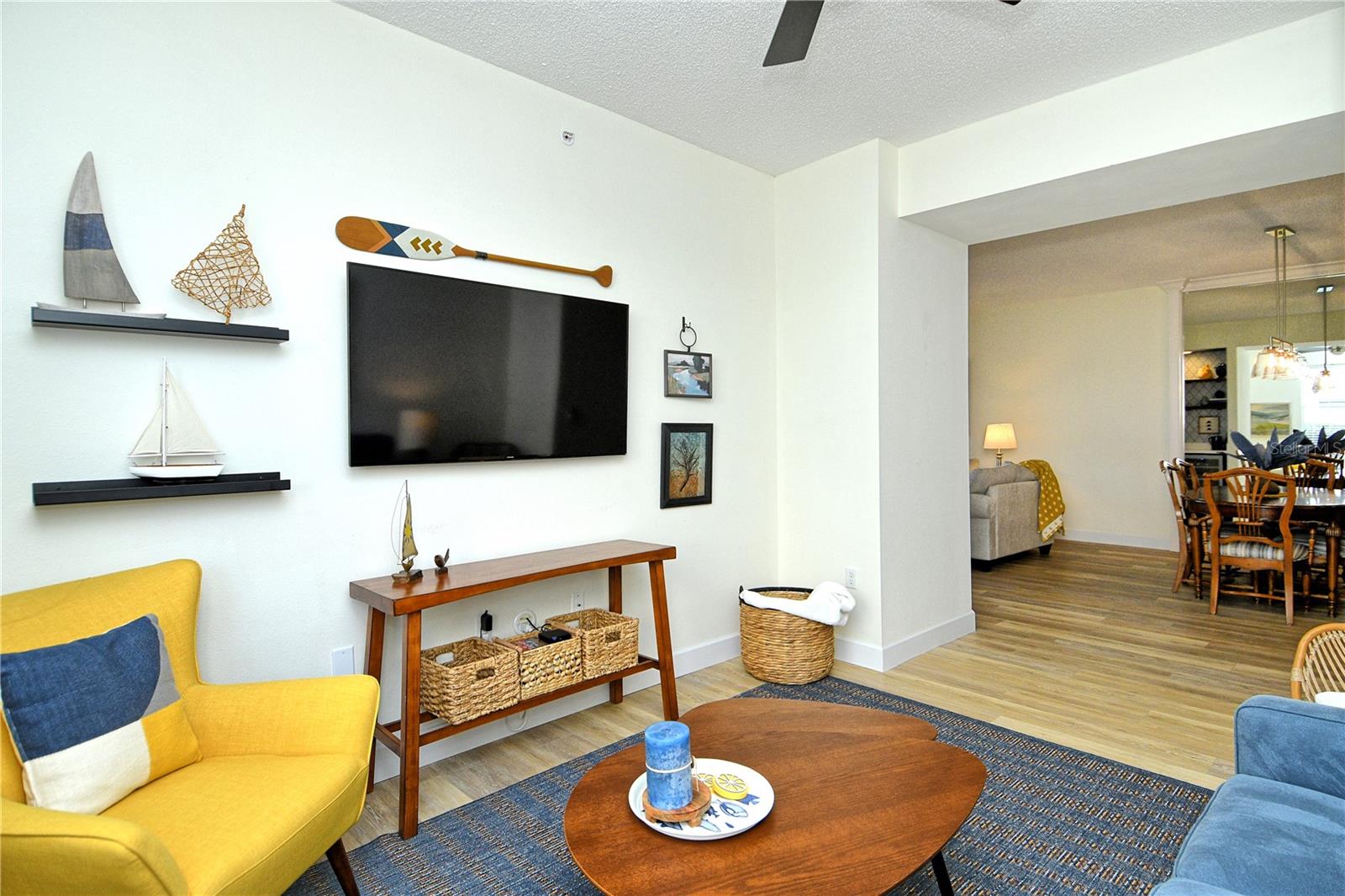 HERITAGE OAKS GOLF & COUNTRY CLUB - Residential