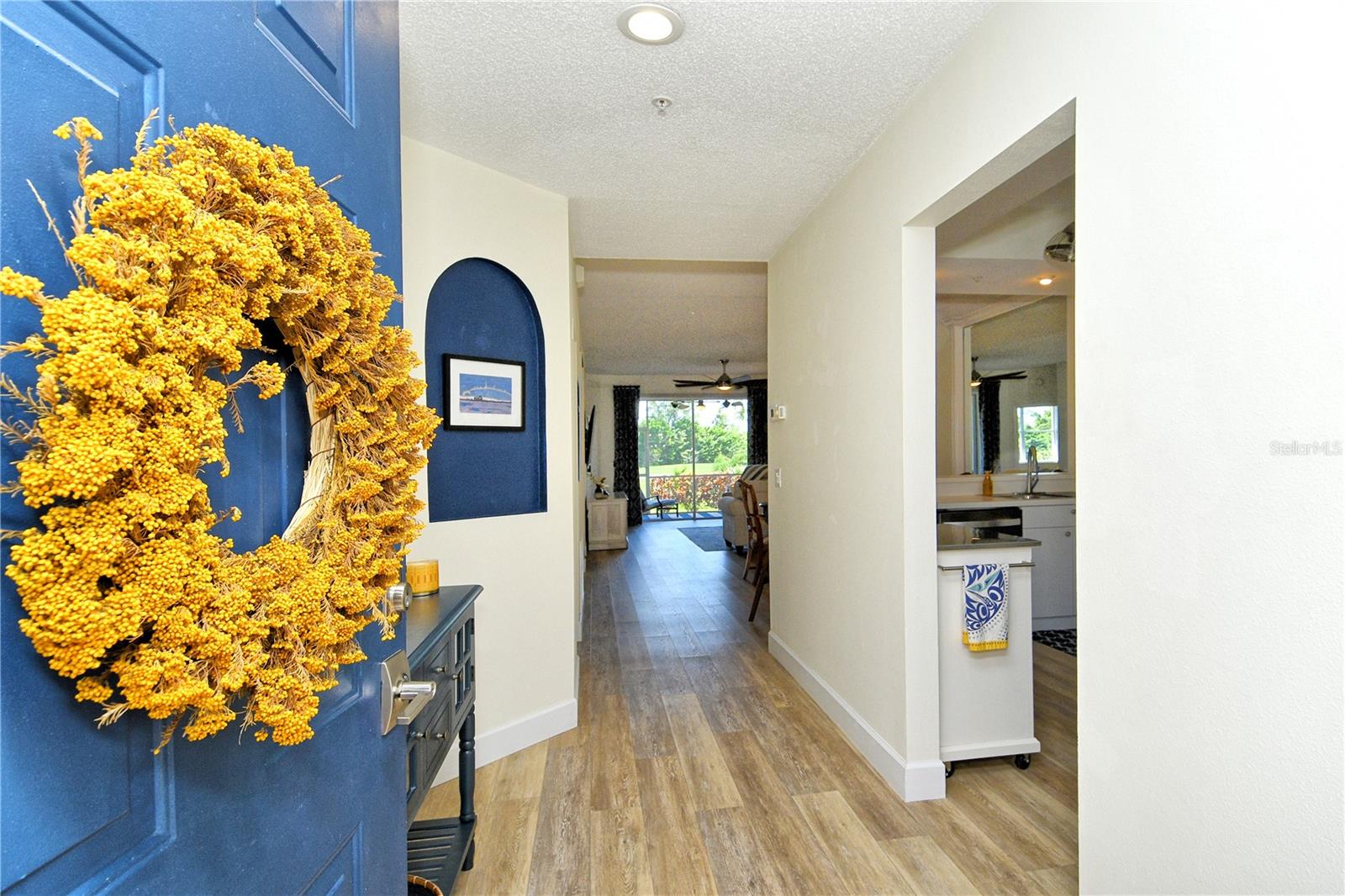 HERITAGE OAKS GOLF & COUNTRY CLUB - Residential