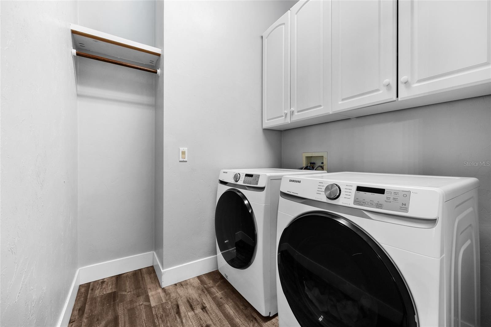 OAK GLEN PH I - Residential