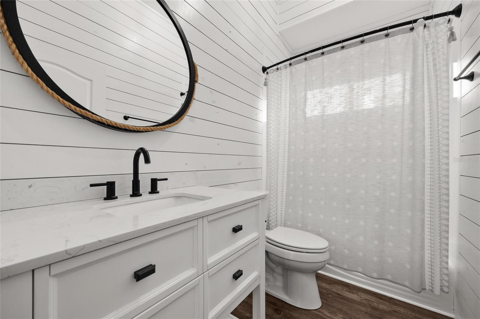 OAK GLEN PH I - Residential