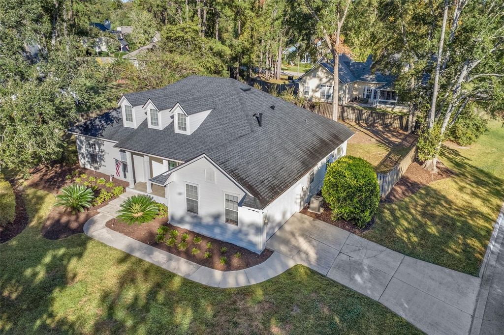Photo of 11408 NW 17th Lane, Gainesville, FL 32606 (MLS # GC534678)