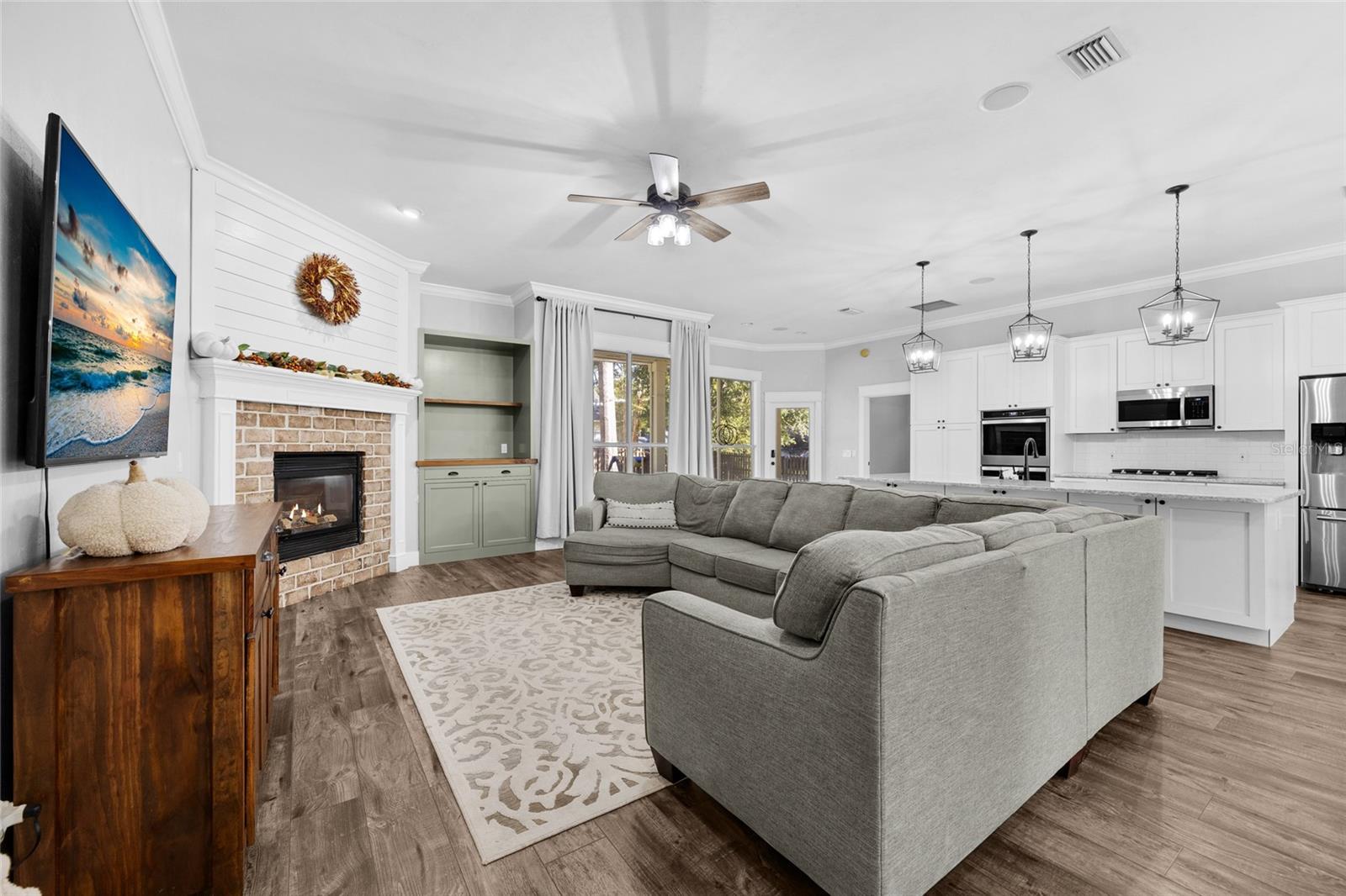 OAK GLEN PH I - Residential