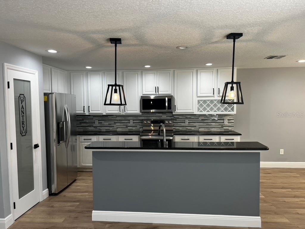 AVALON PARK NORTHWEST VILLAGE PH 02-4 - Residential Lease