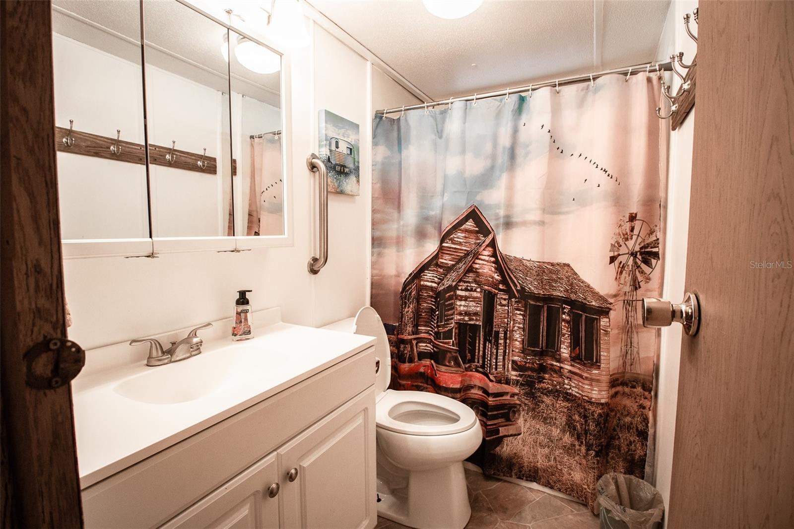 OAKVIEW ACRES - Residential