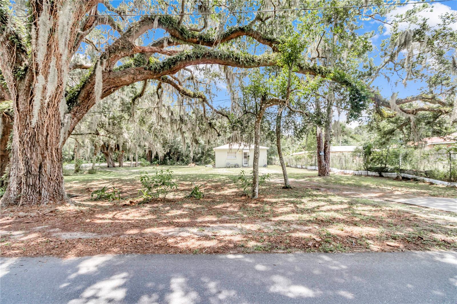 1758 W J WILLIAMS LANE