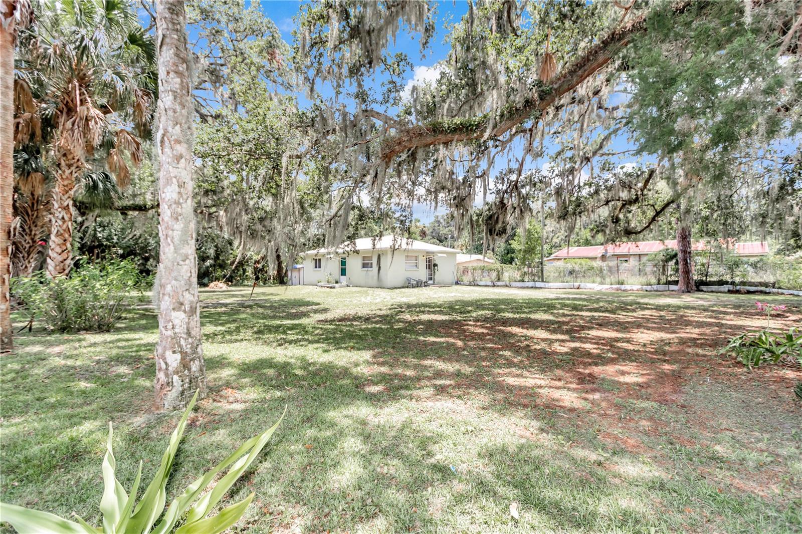 1758 W J WILLIAMS LANE