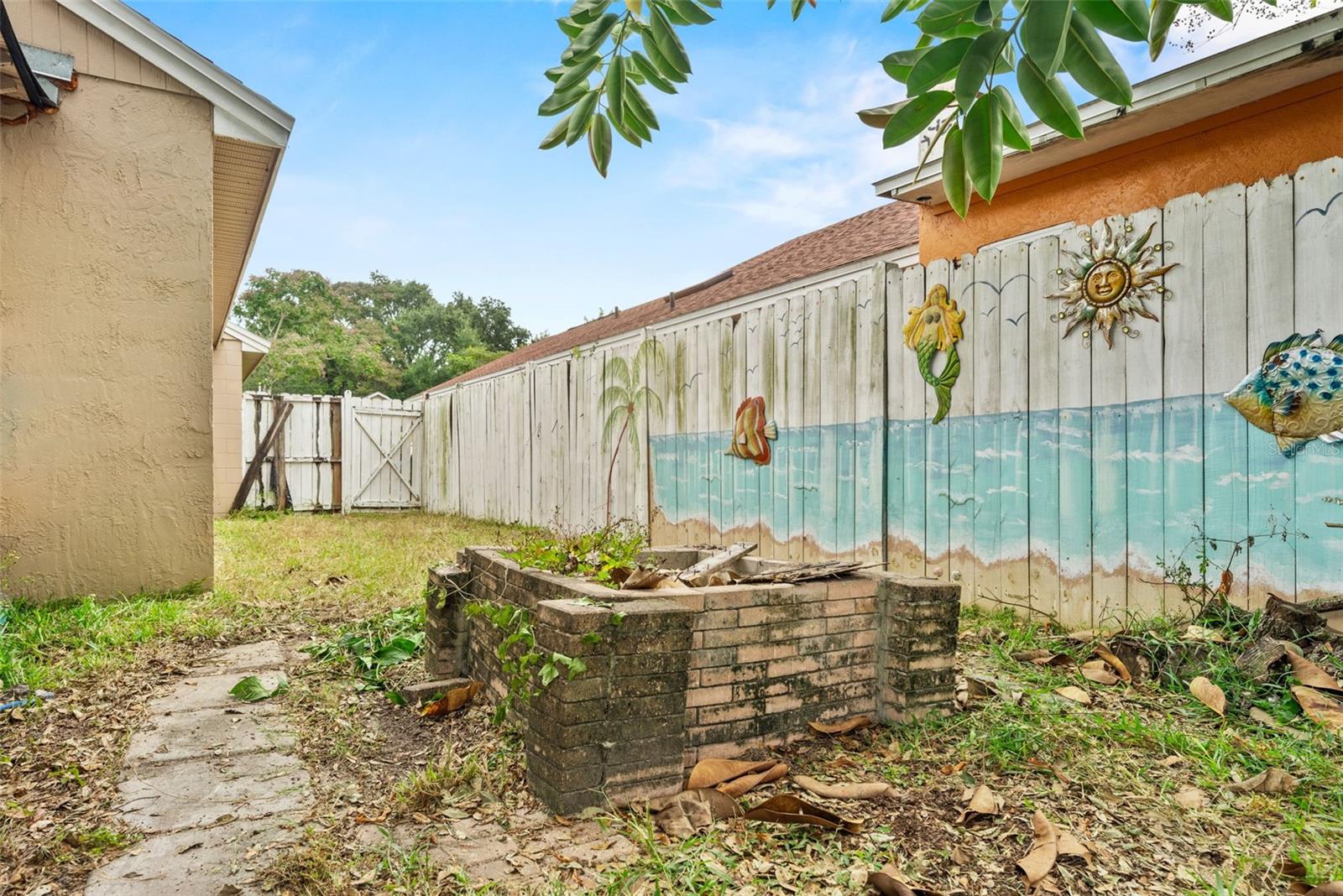 RIVER CHASE - Residential