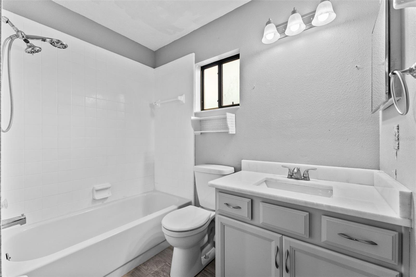 RIVER CHASE - Residential