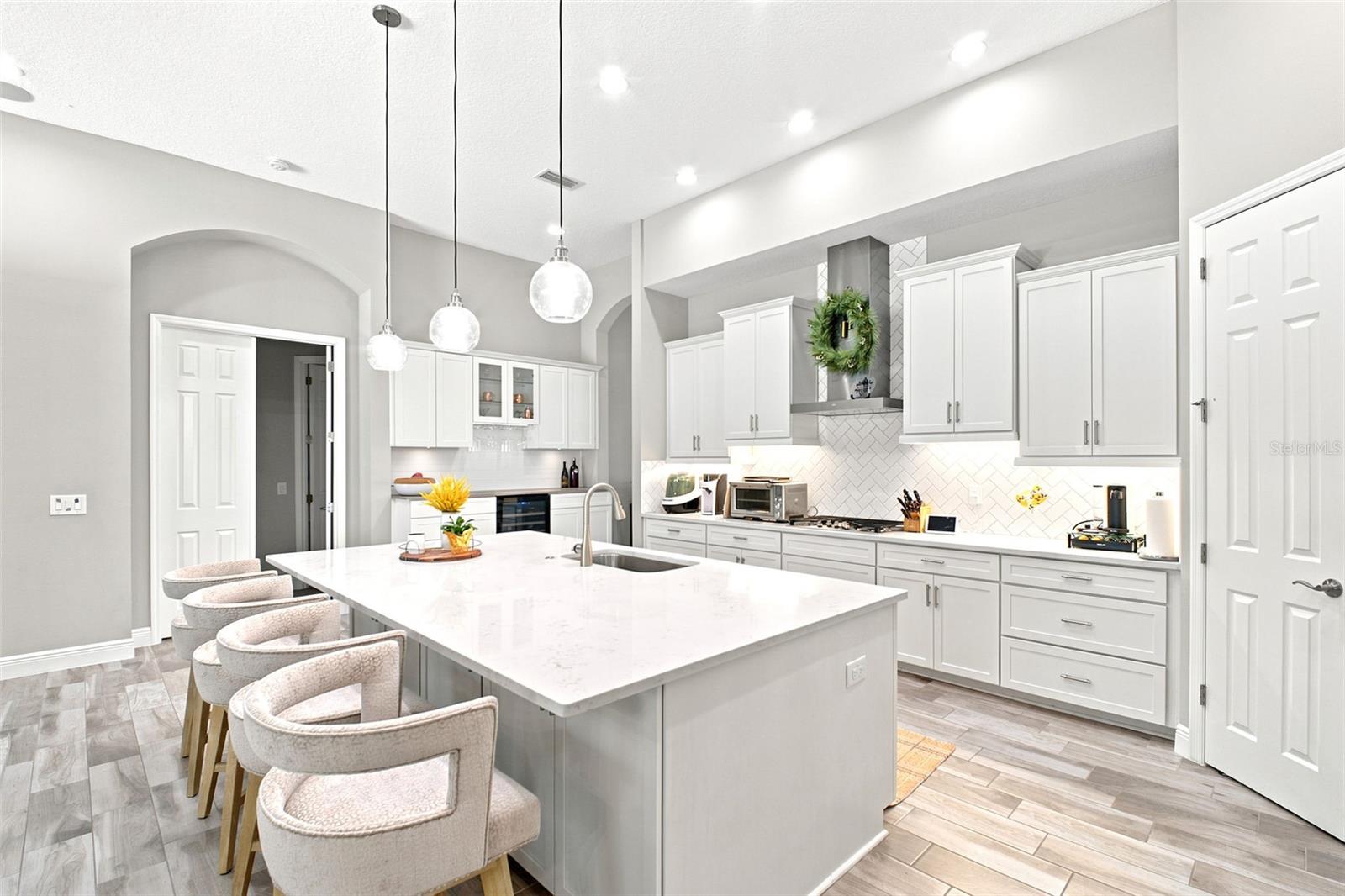 4263 WOODLAND RETREAT BOULEVARD