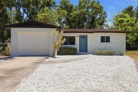 Photo of 1350 15th Street, Sarasota, FL 34236 (MLS # A4697823)