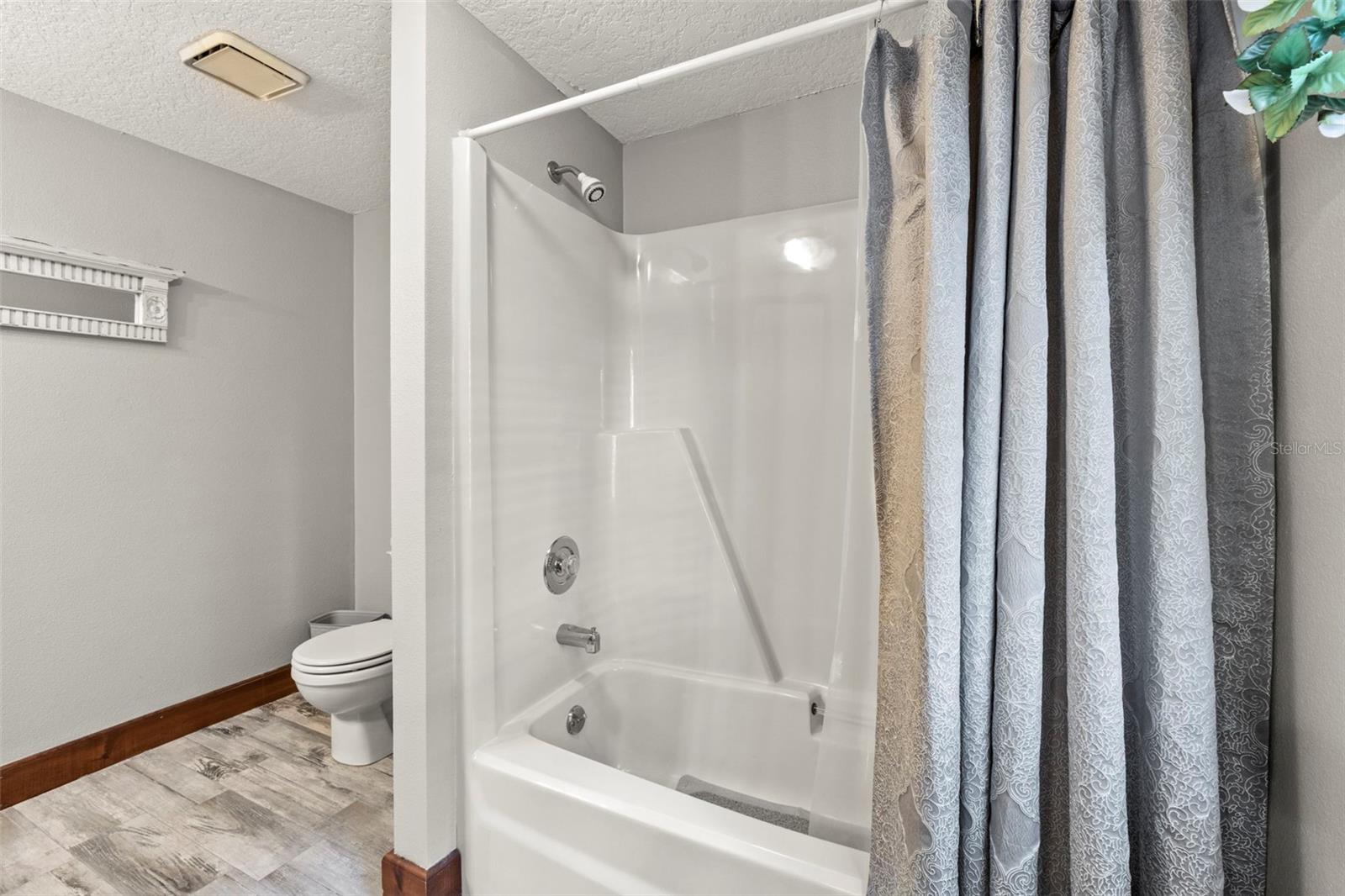 WOLFBRANCH ESTATES - Residential