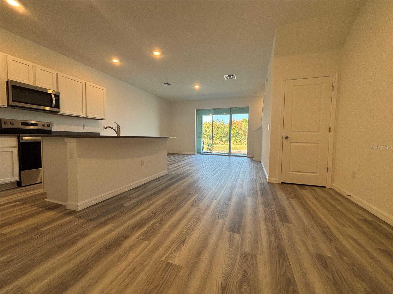 SALEM TOWNHOMES - Residential Lease