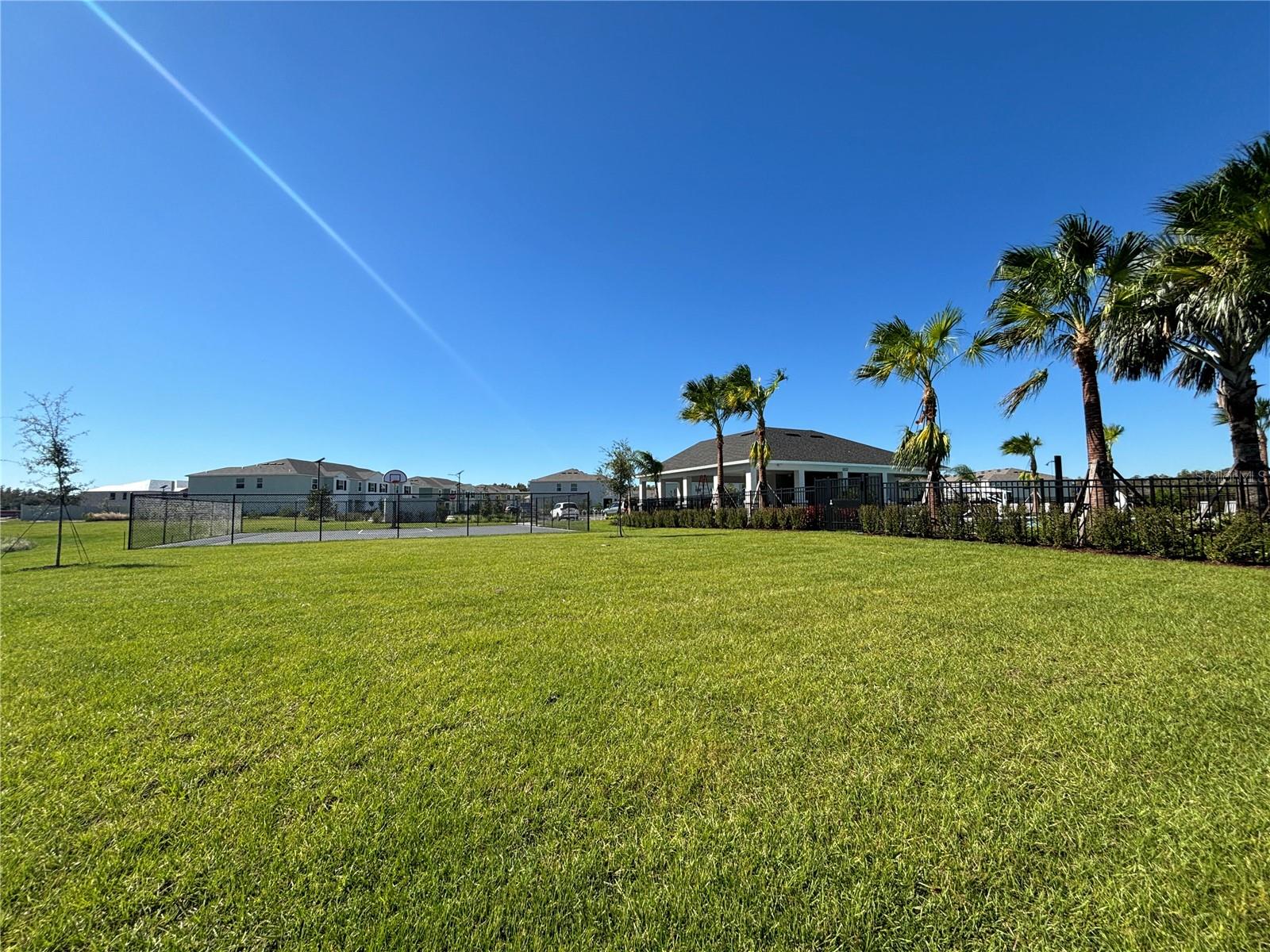 SALEM TOWNHOMES - Residential Lease