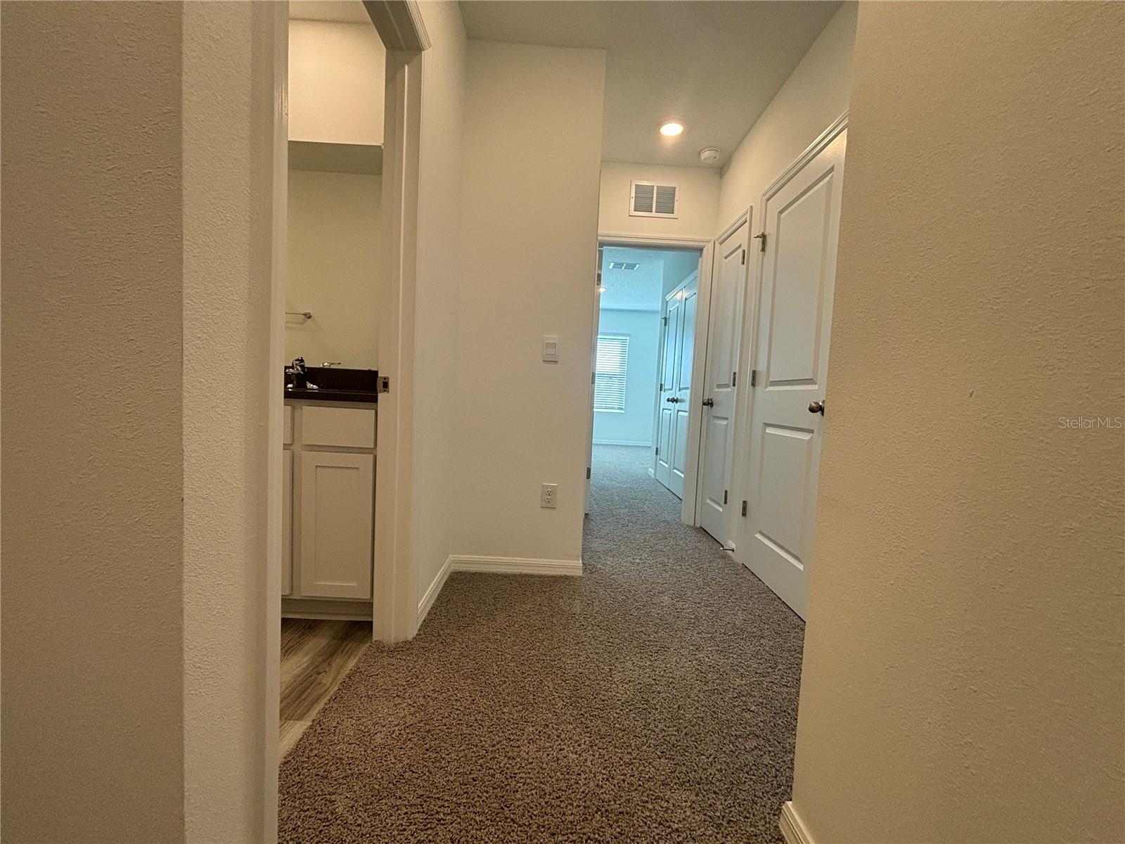 SALEM TOWNHOMES - Residential Lease