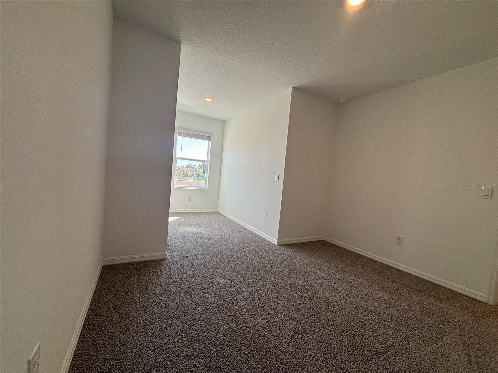 SALEM TOWNHOMES - Residential Lease