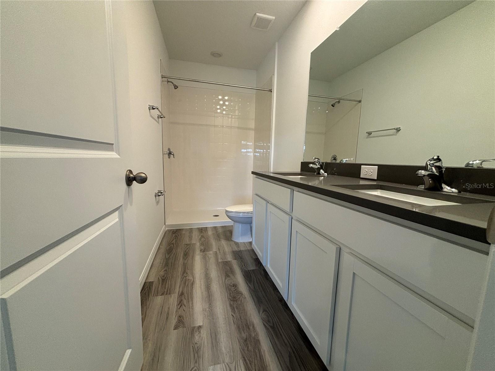 SALEM TOWNHOMES - Residential Lease