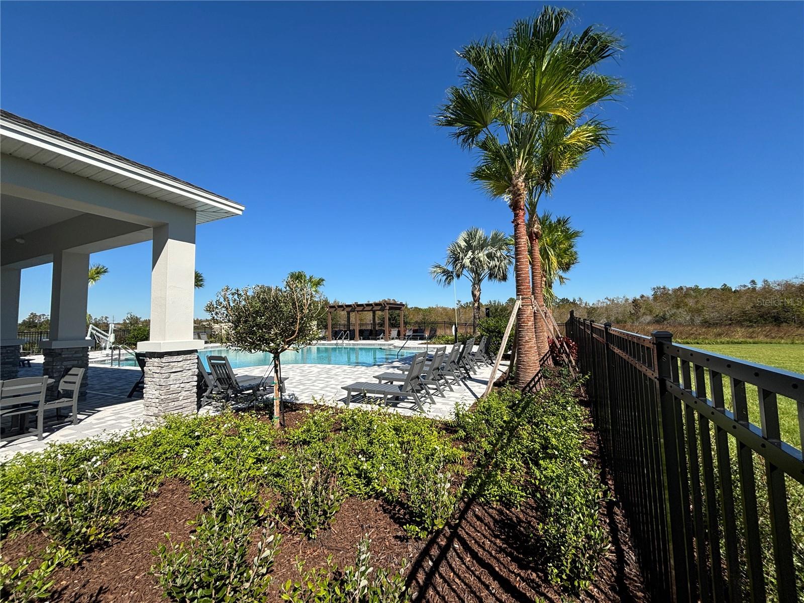 SALEM TOWNHOMES - Residential Lease