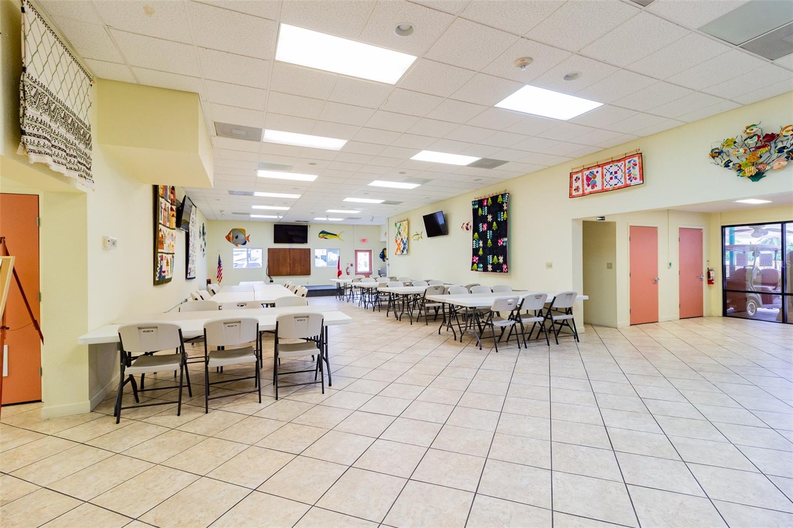 ELITE RESORTS/CITRUS VLY CONDO - Land