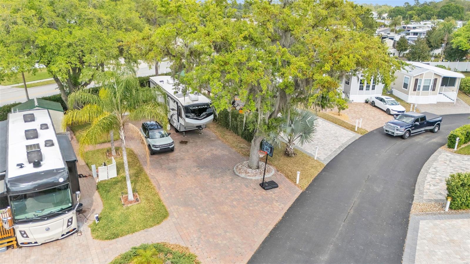 ELITE RESORTS/CITRUS VLY CONDO - Land