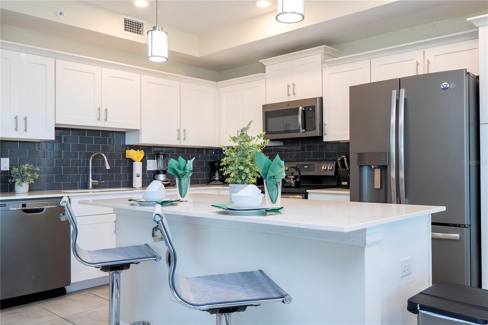 THE TERRACES AT STOREY LAKE CONDO 1 PH 2 - Residential