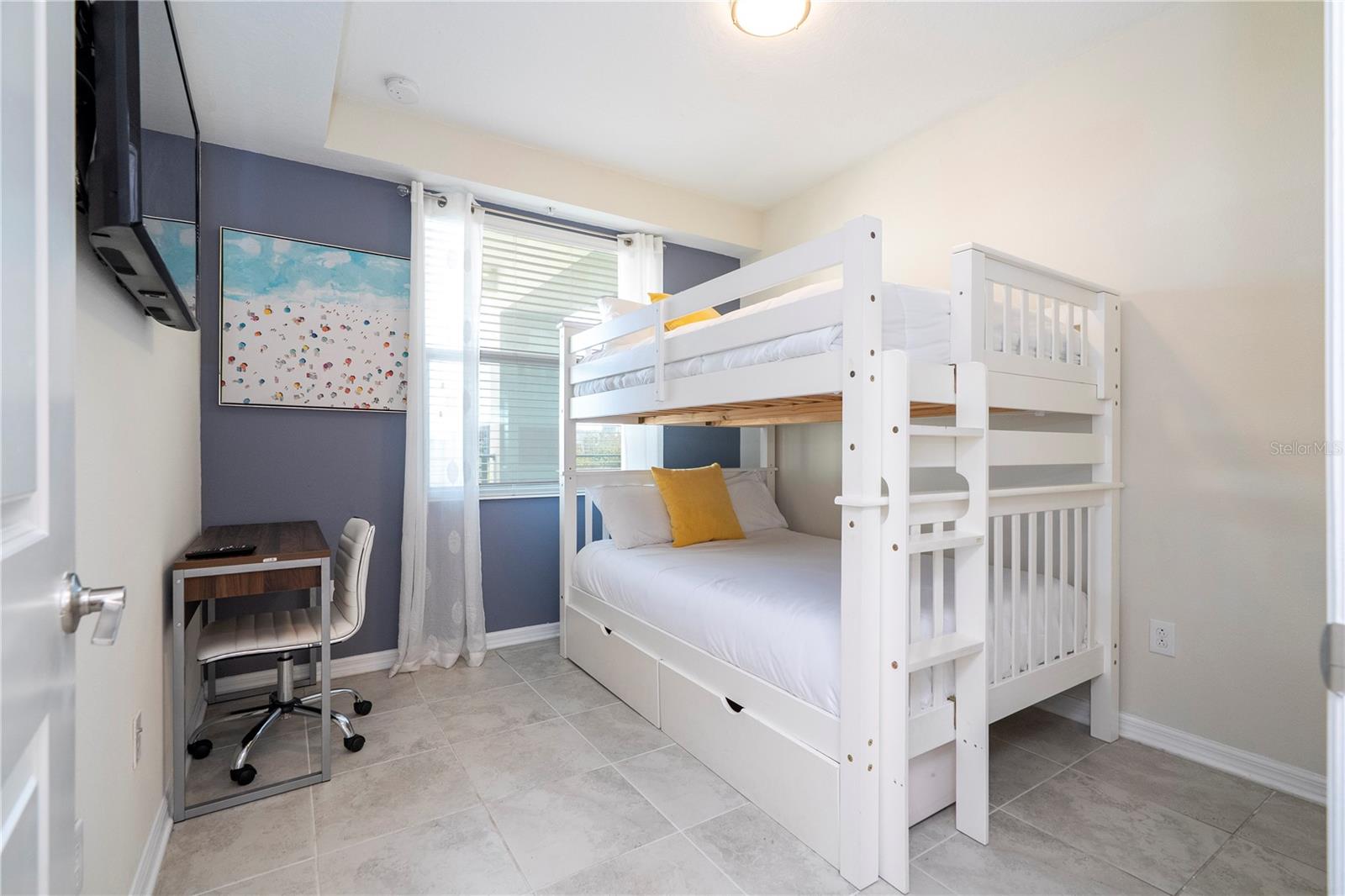 THE TERRACES AT STOREY LAKE CONDO 1 PH 2 - Residential